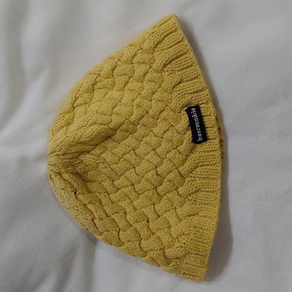 Ambercrombie Vintage Yellow Knit Beanie 1997
